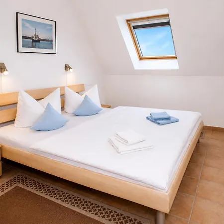 Residenz Am 1-16 * Zingst